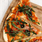 Pizza na cienkim cieście- przepis na domową pizzę